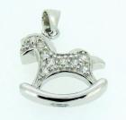 Ciondolo in argento 925%° con cavalluccio a dondolo in zirconi P-1784